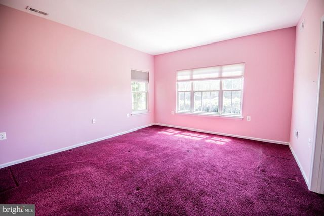 135 S FOUNDERS CT, Warrington, PA 18976