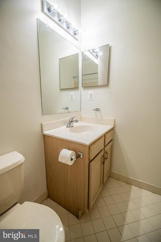 135 S FOUNDERS CT, Warrington, PA 18976