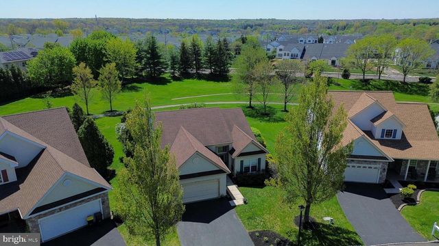 135 S FOUNDERS CT, Warrington, PA 18976