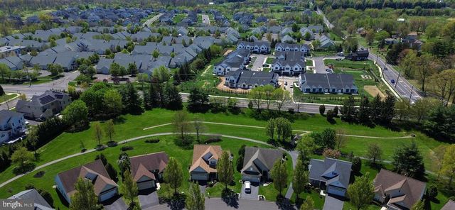 135 S FOUNDERS CT, Warrington, PA 18976