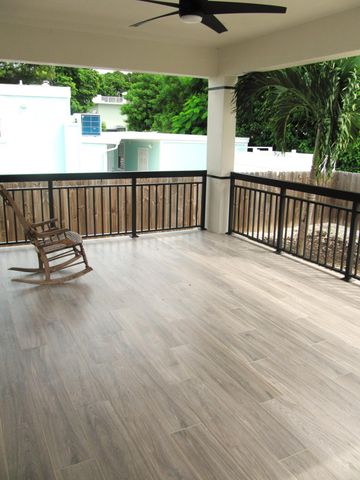 16 Tina Place, Key Largo, FL 33037