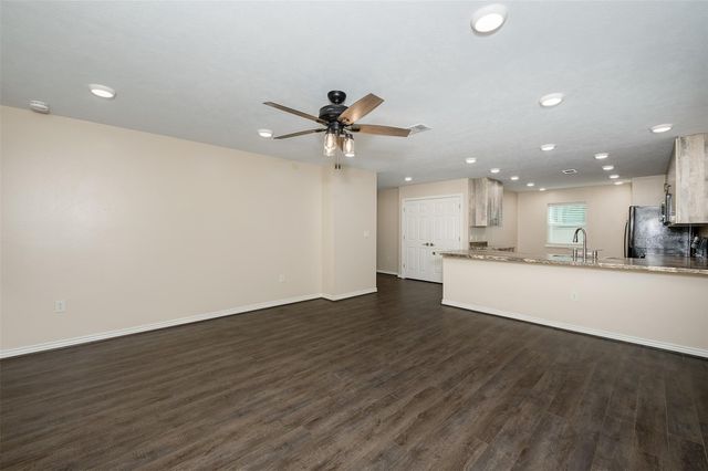 11428 Debbie Lane, Iola, TX 77861