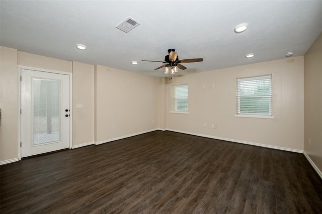 11428 Debbie Lane, Iola, TX 77861