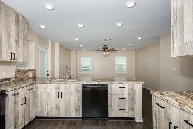 11428 Debbie Lane, Iola, TX 77861