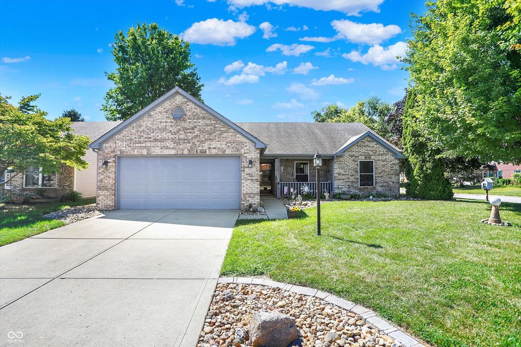 8841 Mallard Green Drive, Indianapolis, IN 46234