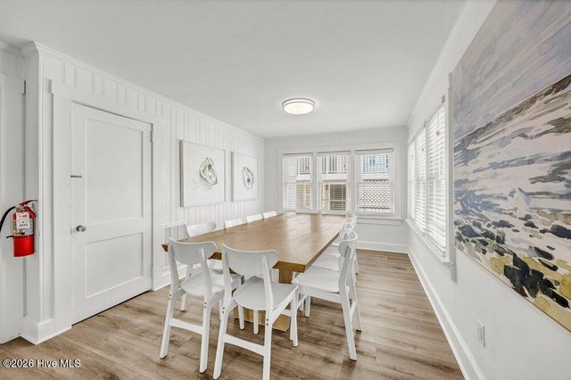 715 Carolina Beach Avenue N, Carolina Beach, NC 28428
