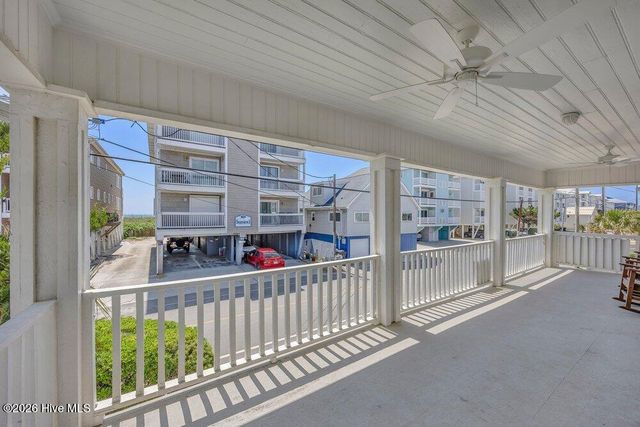 715 Carolina Beach Avenue N, Carolina Beach, NC 28428