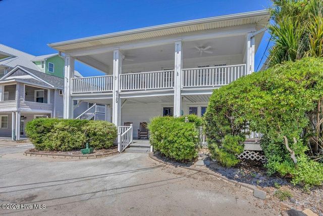 715 Carolina Beach Avenue N, Carolina Beach, NC 28428