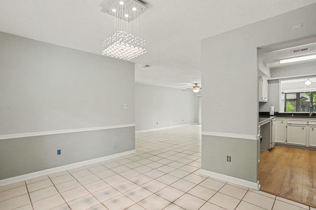100 Hickory Dr., Conway, SC 29526