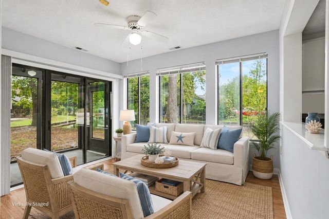 100 Hickory Dr., Conway, SC 29526