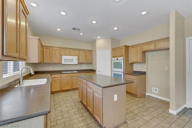 10328 Hawk Ravine Street, Las Vegas, NV 89178
