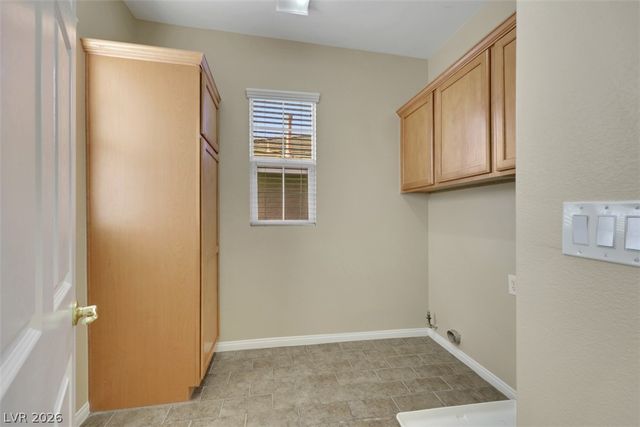 10328 Hawk Ravine Street, Las Vegas, NV 89178