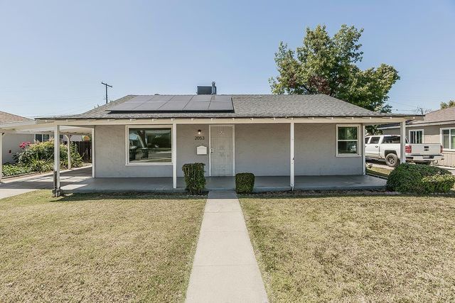 2053 Mayfair Drive E, Fresno, CA 93703