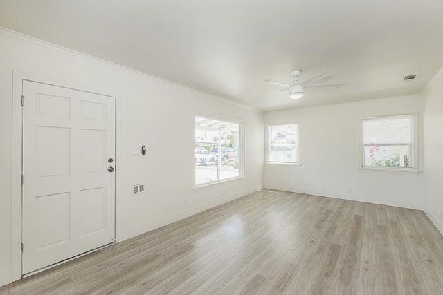 2053 Mayfair Drive E, Fresno, CA 93703