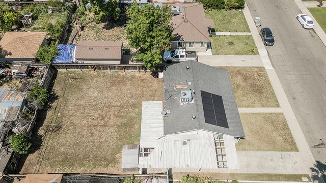 2053 Mayfair Drive E, Fresno, CA 93703