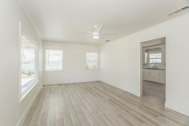 2053 Mayfair Drive E, Fresno, CA 93703