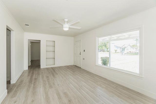 2053 Mayfair Drive E, Fresno, CA 93703