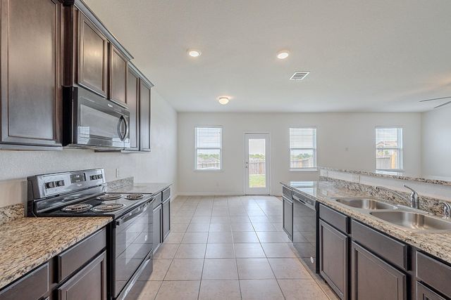 20016 Woodrow Wilson ST, Manor, TX 78653