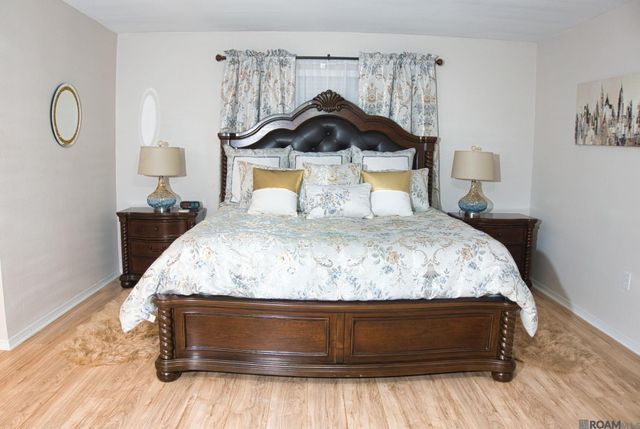 4076 Bennett St, Zachary, LA 70791