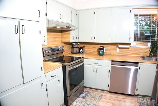 4076 Bennett St, Zachary, LA 70791