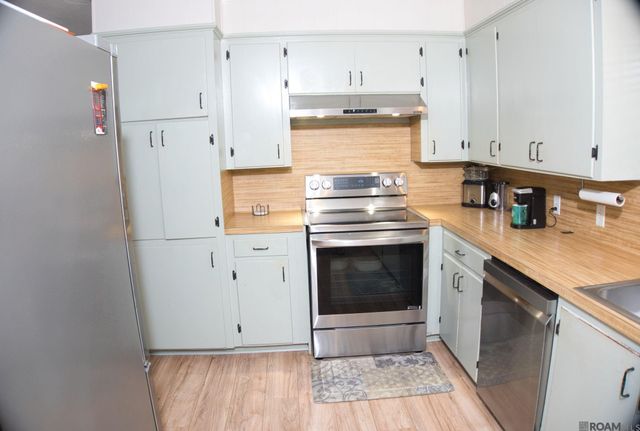 4076 Bennett St, Zachary, LA 70791