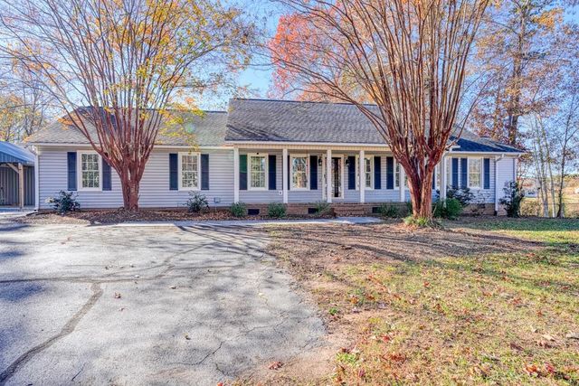 214 Mason Drive, Inman, SC 29349