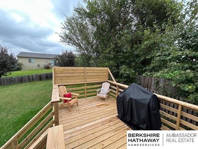 16914 Tibbles Street, Omaha, NE 68116