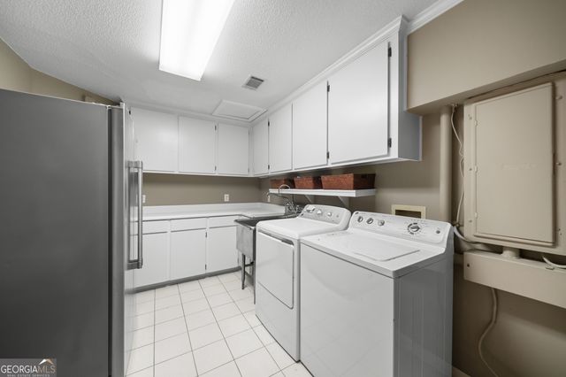 233 Azalea Drive, Statesboro, GA 30458