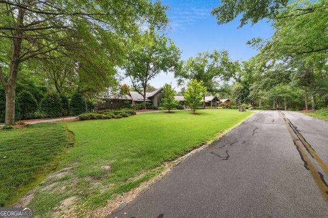 233 Azalea Drive, Statesboro, GA 30458