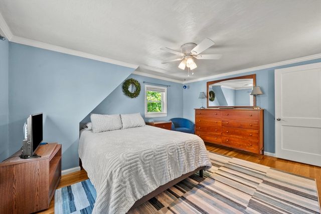 2 Sonrel St, Woburn, MA 01801