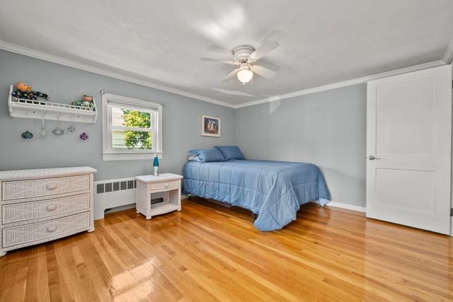 2 Sonrel St, Woburn, MA 01801