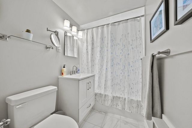2 Sonrel St, Woburn, MA 01801