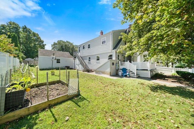 2 Sonrel St, Woburn, MA 01801