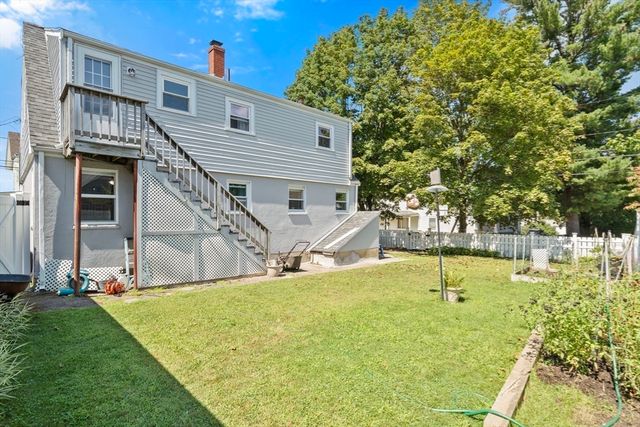 2 Sonrel St, Woburn, MA 01801