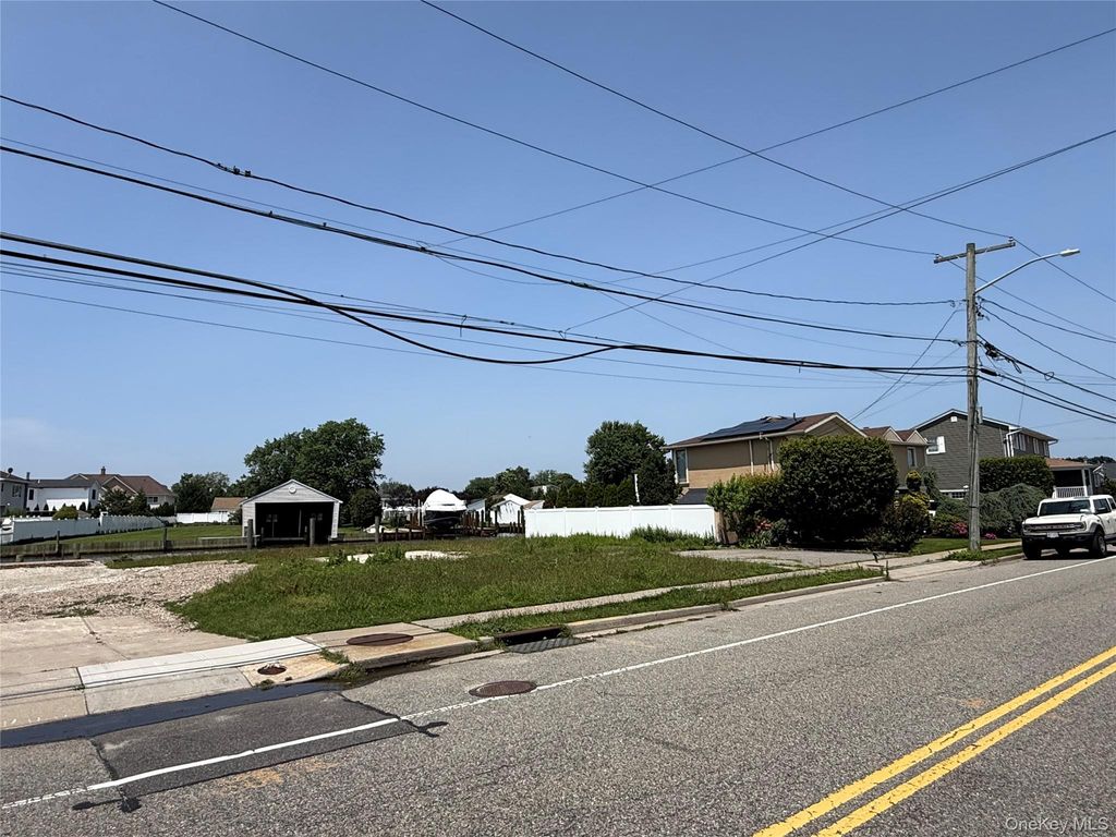 66 Alhambra Road, Massapequa, NY 11758 — photo 3