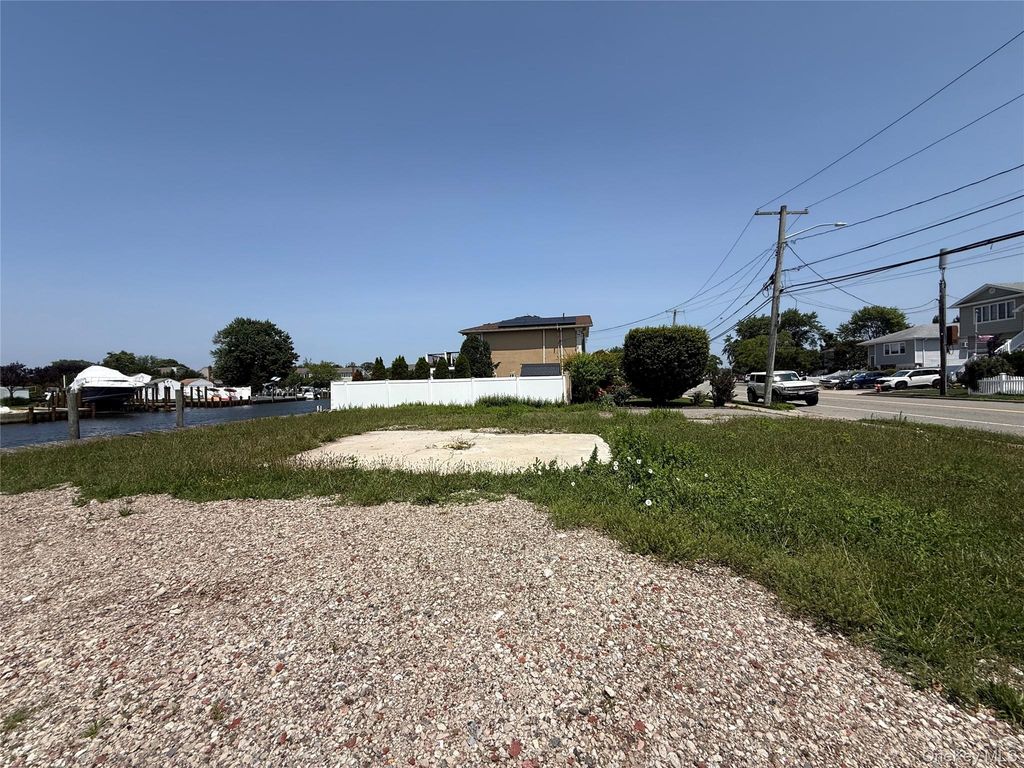 66 Alhambra Road, Massapequa, NY 11758 — photo 5