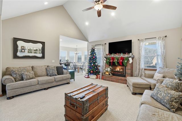 22 Bandy Drive, Holiday Island, AR 72631