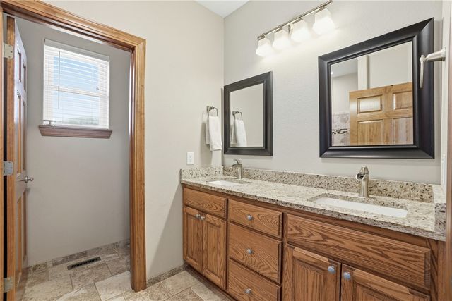 22 Bandy Drive, Holiday Island, AR 72631