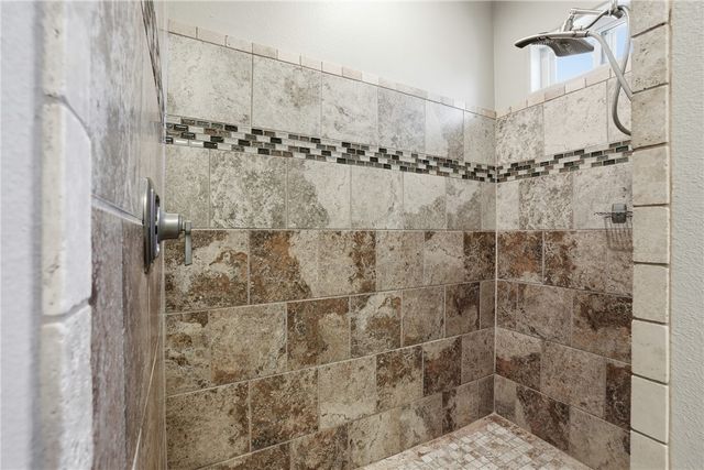 22 Bandy Drive, Holiday Island, AR 72631