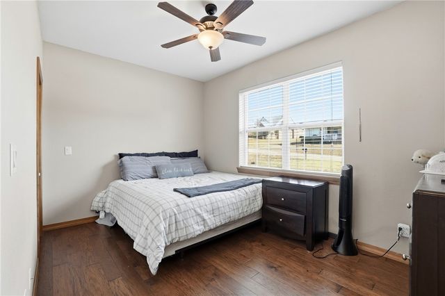 22 Bandy Drive, Holiday Island, AR 72631