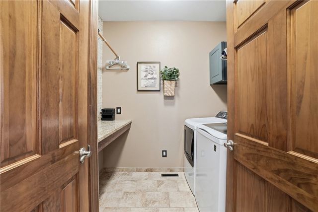 22 Bandy Drive, Holiday Island, AR 72631