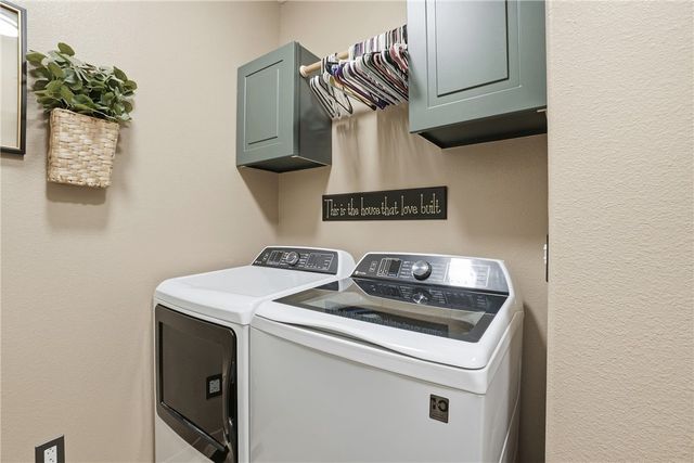 22 Bandy Drive, Holiday Island, AR 72631