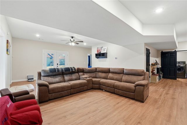 22 Bandy Drive, Holiday Island, AR 72631