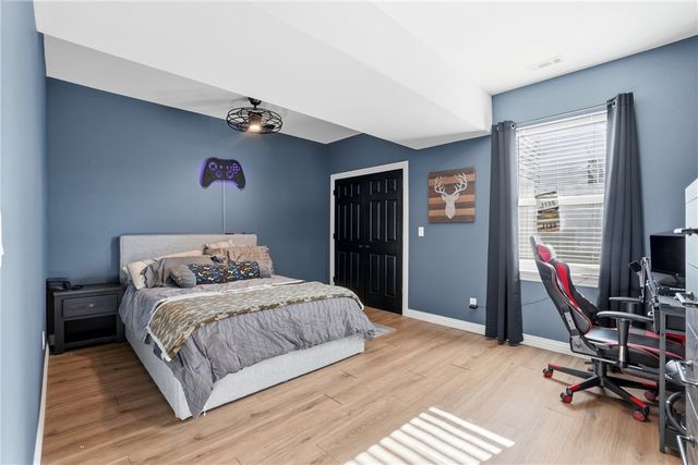 22 Bandy Drive, Holiday Island, AR 72631