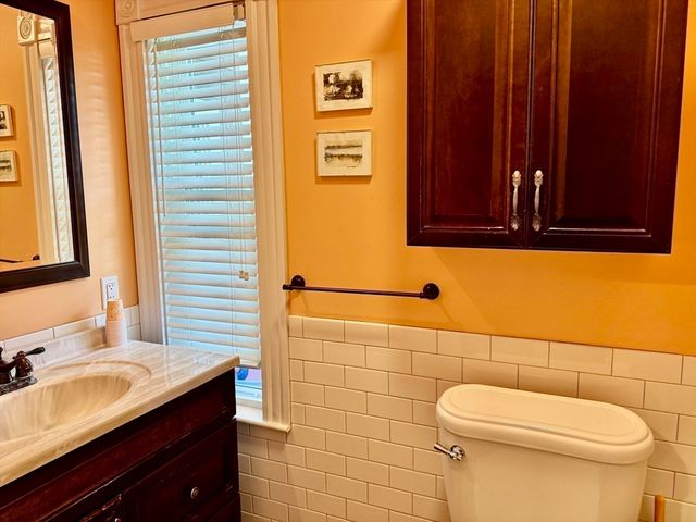 30 Sunset Avenue Sept-May 31 winter, Hull, MA 02045