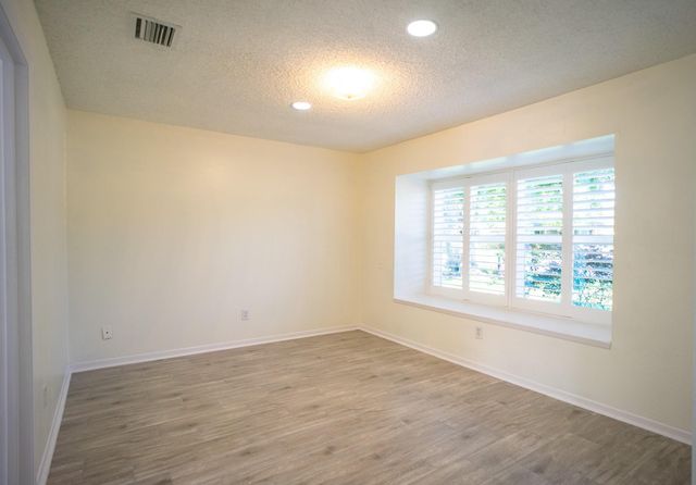 1923 Vinces Bridge Street, Sugar Land, TX 77478