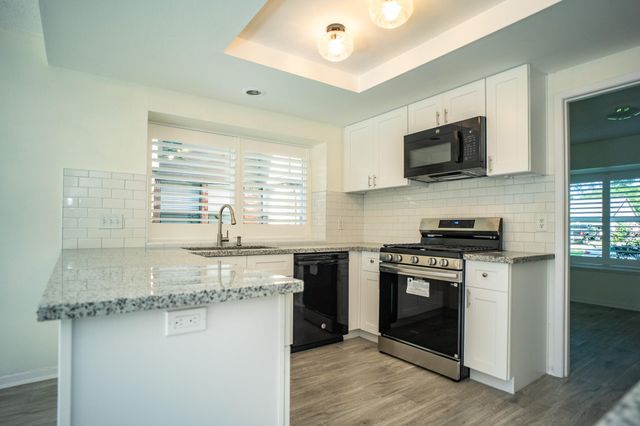 1923 Vinces Bridge Street, Sugar Land, TX 77478