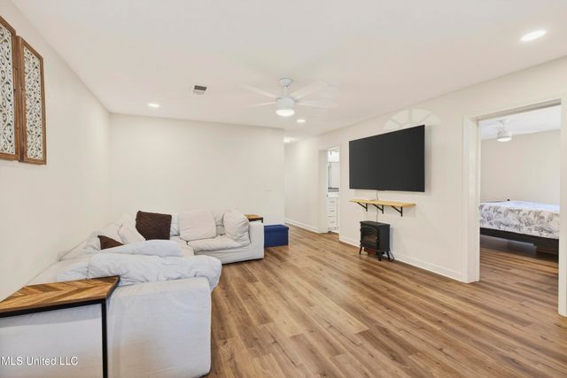 10756 Linohau Way, Diamondhead, MS 39525