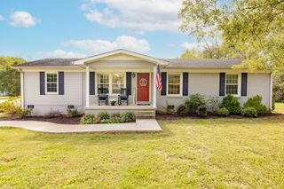 2178 Double Branch Rd, Columbia, TN 38401