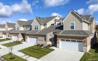 4308 Navin Field Lane, Troy, MI 48085